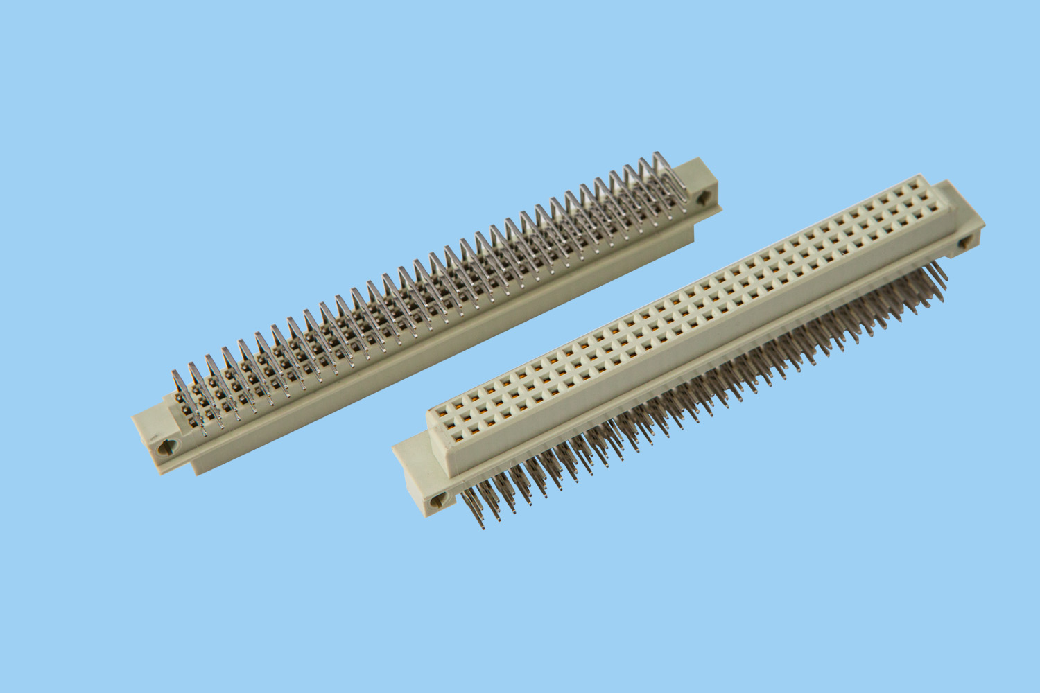 QC9001R3396FR欧式插座3排母弯)