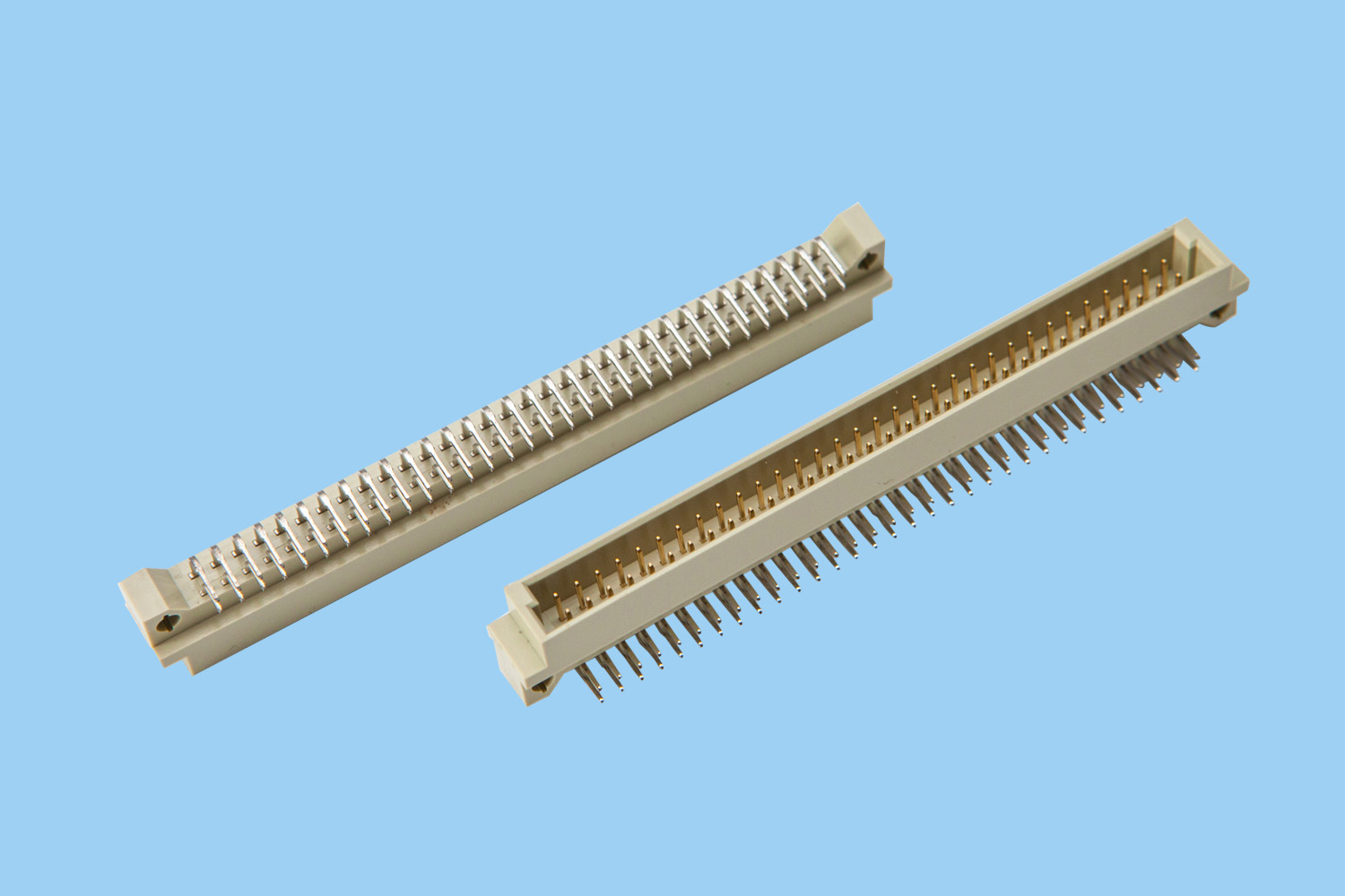 QC9003B2264MR(欧式插座2排公弯)